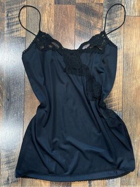 Vintage black lace flowy cami top
